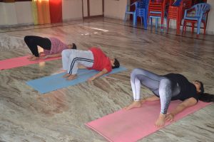 Prenatal Yoga (11)